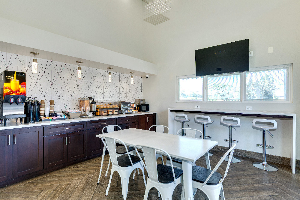 Hotel Seville - Breakfast Area