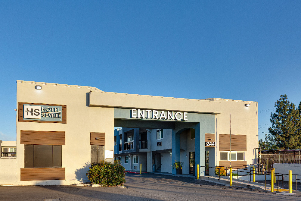 Hotel Seville - Exterior